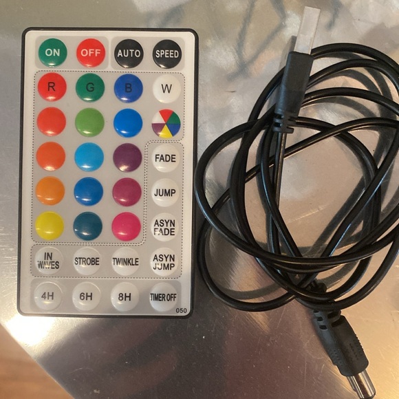 Multi-Color Rose Tree Lamp - Picture 5 of 5